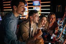 Antarmuka Togel di aplikasi 29empire menampilkan pilihan jenis permainan dan jadwal undian
